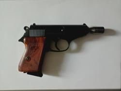 газовый пистолет с насадкой для ракет RECK mod.PK800 кал. 8мм с кобурой подмышку