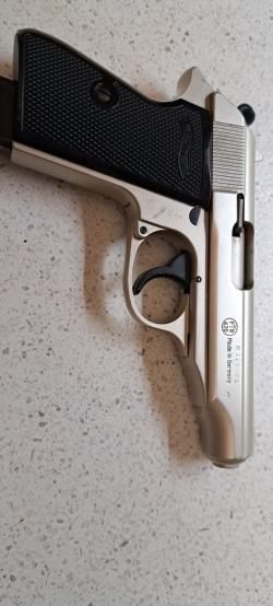 газовый пистолет