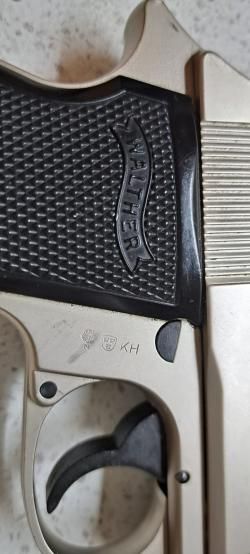 газовый пистолет