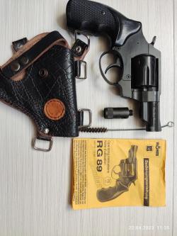 Газовый револьвер RG 89