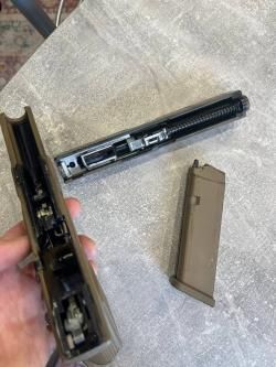 Glock 17 East Crane