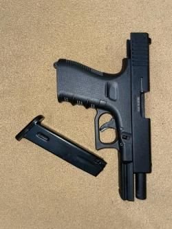 Glock 17 