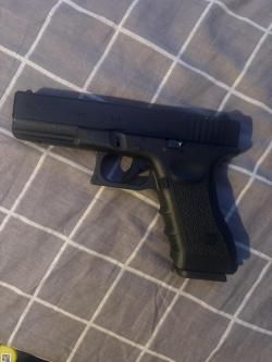 Glock 17