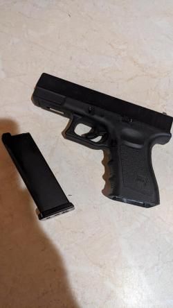 Glock 19 East Crane