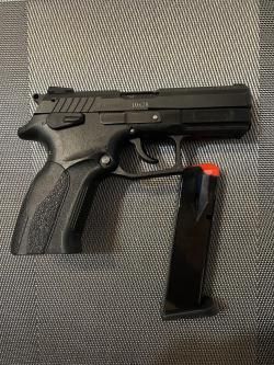 Grand Power T-12F