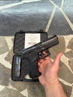 Grand Power T12 Slovakia серии I 10х28