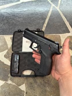 Grand Power T12 Slovakia серии I 10х28