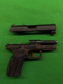 Grand Power T12, Словакия