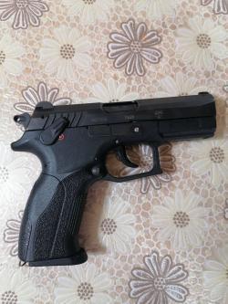 Grand Power т-12
