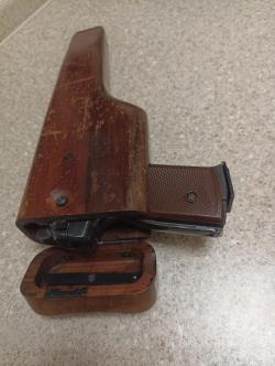 АПС Стечкин от Глетчер и пулевой пистолет Umarex Beretta Px4 Storm