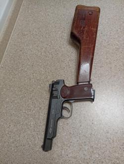 АПС Стечкин от Глетчер и пулевой пистолет Umarex Beretta Px4 Storm