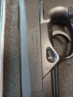 АПС Стечкин от Глетчер и пулевой пистолет Umarex Beretta Px4 Storm