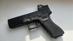 М4 / Desert  /HK USP compact  / MP 40