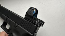 М4 / Desert  /HK USP compact  / MP 40