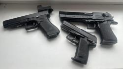 М4 / Desert  /HK USP compact  / MP 40