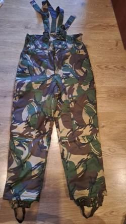 Камуфляжный костюм