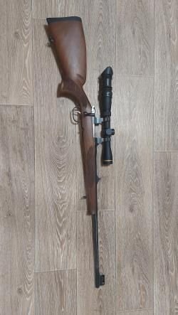 Карабин cz527 кал.223  состояние новое, с оптикой.