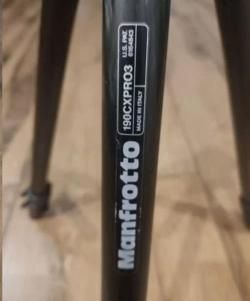 Карбоновый штатив  Manfrotto с упором 