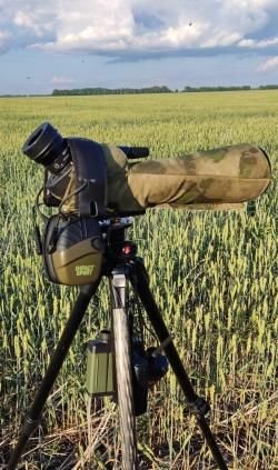 Карбоновый штатив  Manfrotto с упором 