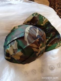 Каска военная стальная с чехлом и капюшоном 