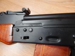 Макет АКС-74, в дереве. Идеальный, с комплектом. Ижевск.