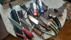 Коллекция охотничьих и раскладных ножей