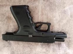 Страйкбольный пистолет (Airsoft) в дизайне Glock от от всемирно известной фирмы KJW, Тайва