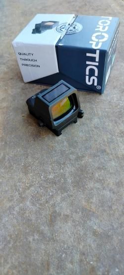Коллиматор Vector Optics