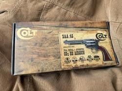 Кольт миротворец umarex colt saa.45 