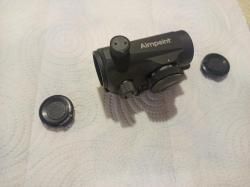 Компактный коллиматорный прицел закрытого типа Aimpoint Micro 