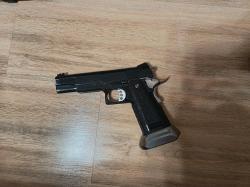 3 пистолет Hi capa