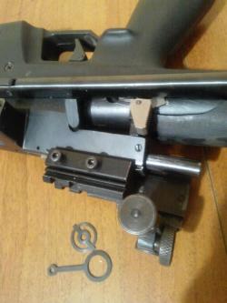 Для пневмобиатлона комплект: прицел СССР на иж61,мр61,кронштейн,мушка 