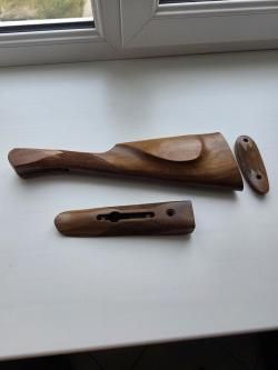 Комплект в орехе на ИЖ-43 16 калибр.