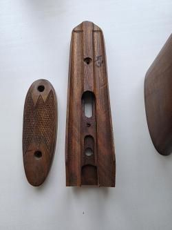 Комплект в орехе на ИЖ-43 16 калибр.