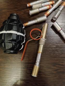 Учебно-иммитационные гранаты Ф-1