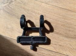 Кронштейн для оптики СКС