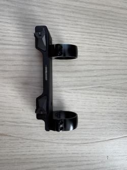 Кронштейн INNOMOUNT быстросъемный с кольцами 30мм 