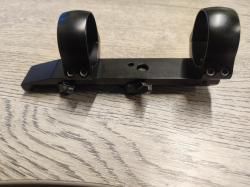 Кронштейн Recknagel на призму 12 мм на 30мм средний 46330-0512