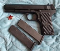 KURS ТТ и Colt K1911 в расширенных комплектациях с подставками!