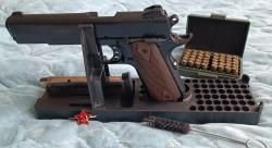 KURS ТТ и Colt K1911 в расширенных комплектациях с подставками!