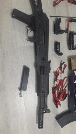 LCT  Ак74м. ,так-же умная зарядка клавиатура, и оптический прицел ACOG 3x 