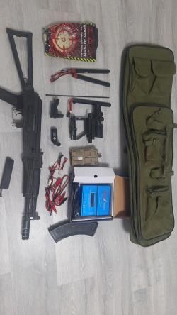 LCT  Ак74м. ,так-же умная зарядка клавиатура, и оптический прицел ACOG 3x 