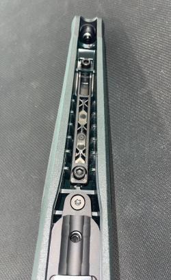 Ложа Blaser R8 Professional Success Green / Заглушка ложи Blaser R8 под шахту магазина 