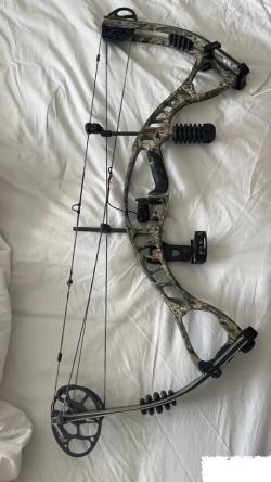 лук Hoyt alpha burner