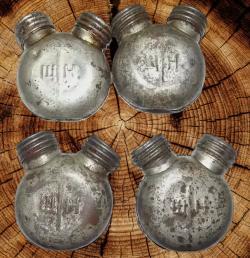 Маслёнки двухголовые,в чехле