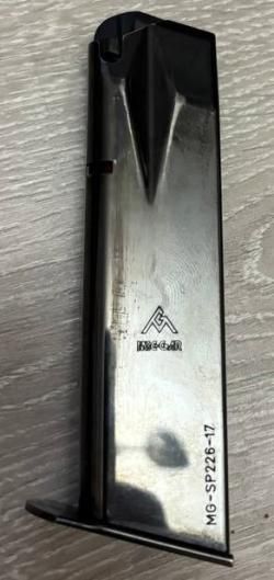 Магазин MecGar для Р226 17 рядный.