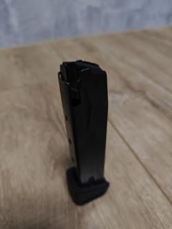 Магазин на пистолет Fantom Gen2, Gen3 с пяткой +2 патрона