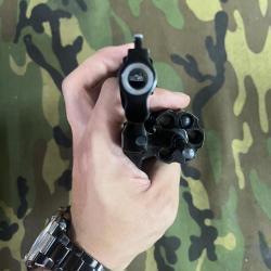 Револьвер Бульдог