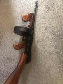 Макет автомата Томпсон