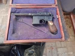 Макет Маузара С96 в натуральной кобуре 